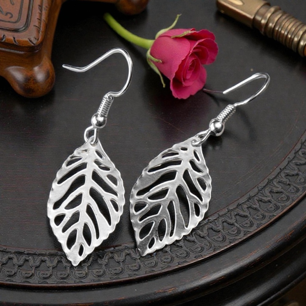 5 For $25💫Silver Filigree Leaf Dangles Earrings